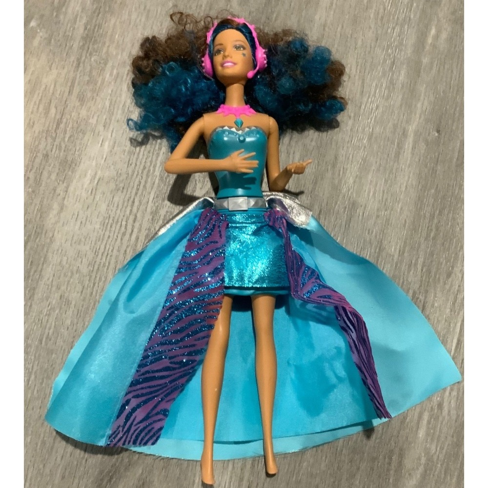 Barbie Rock N Royals Princess Erika 2 in 1 Singing Rock Star Doll